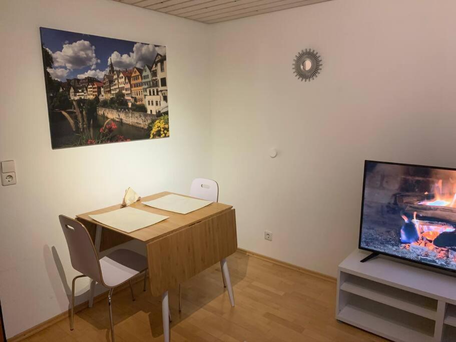 2-Zimmer-Nichtraucher-Ferienwohnung Strobel Tuebingen Exterior photo